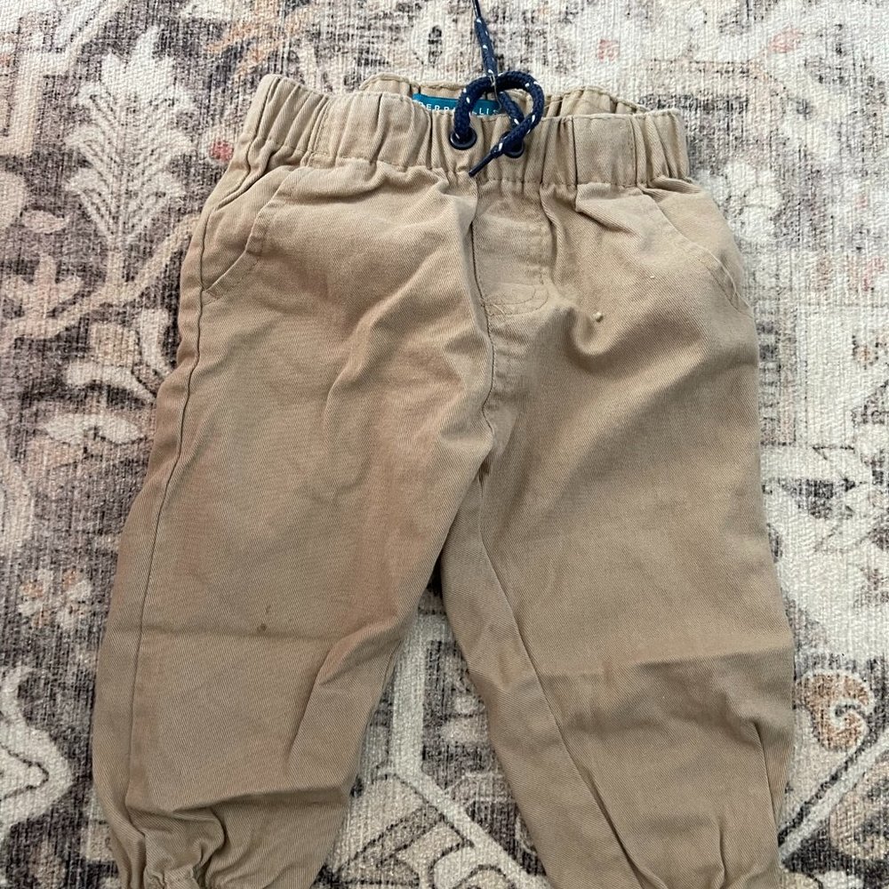 Perry Ellis Khaki Joggers